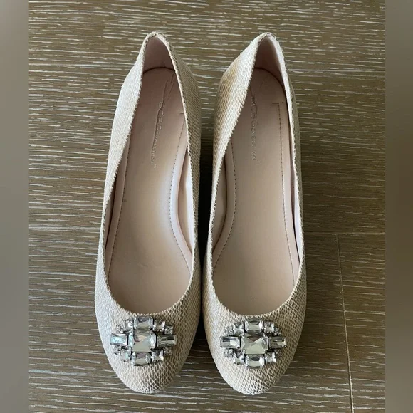 BCBGeneration | Shoes | Bcbg Beige Wedges Ballet Toe Dress Shoes With Sparkle Snake Print Size 9 | Poshmark BCBGeneration | Shoes | Bcbg Beige Wedges Ballet Toe Dress Shoes With Sparkle Snake Print Size 9 | Poshmark